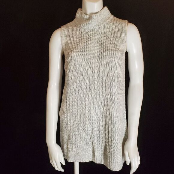 Cloud Chaser Gray Mock Turtleneck Sleeveless Sweater - Picture 2 of 5